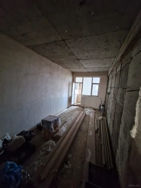 Satılır 4 otaqlı mənzil 140 m²