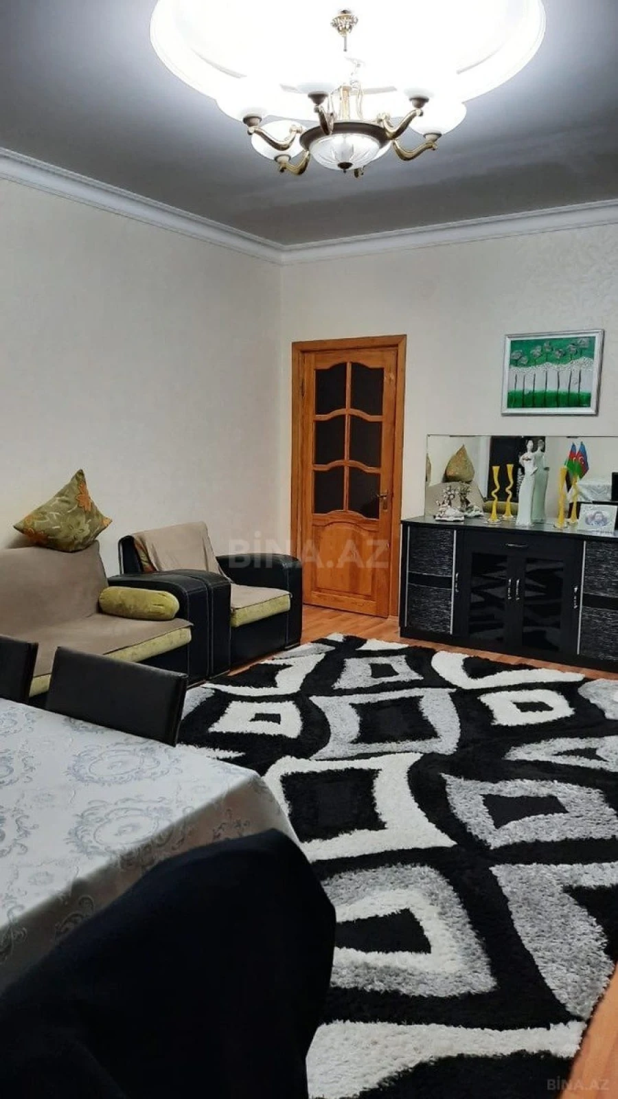 Satılır 3 otaqlı mənzil 95 m²