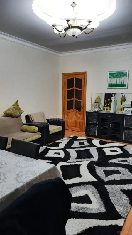 Satılır 3 otaqlı mənzil 95 m²