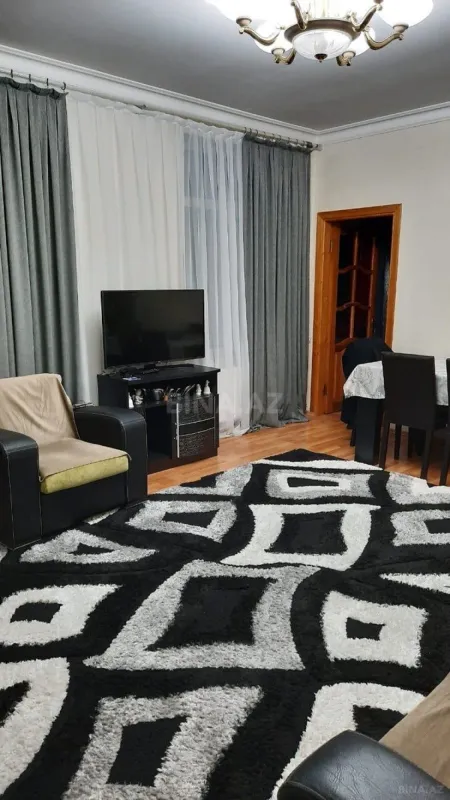 Satılır 3 otaqlı mənzil 95 m²