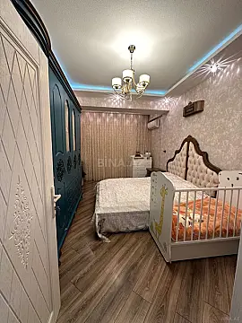 Satılır 2 otaqlı mənzil 84 m²