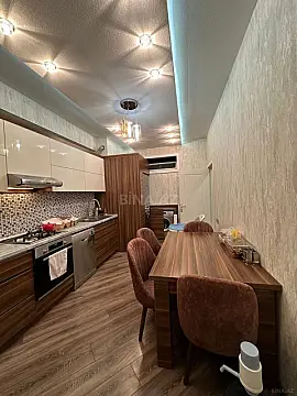 Satılır 2 otaqlı mənzil 84 m²