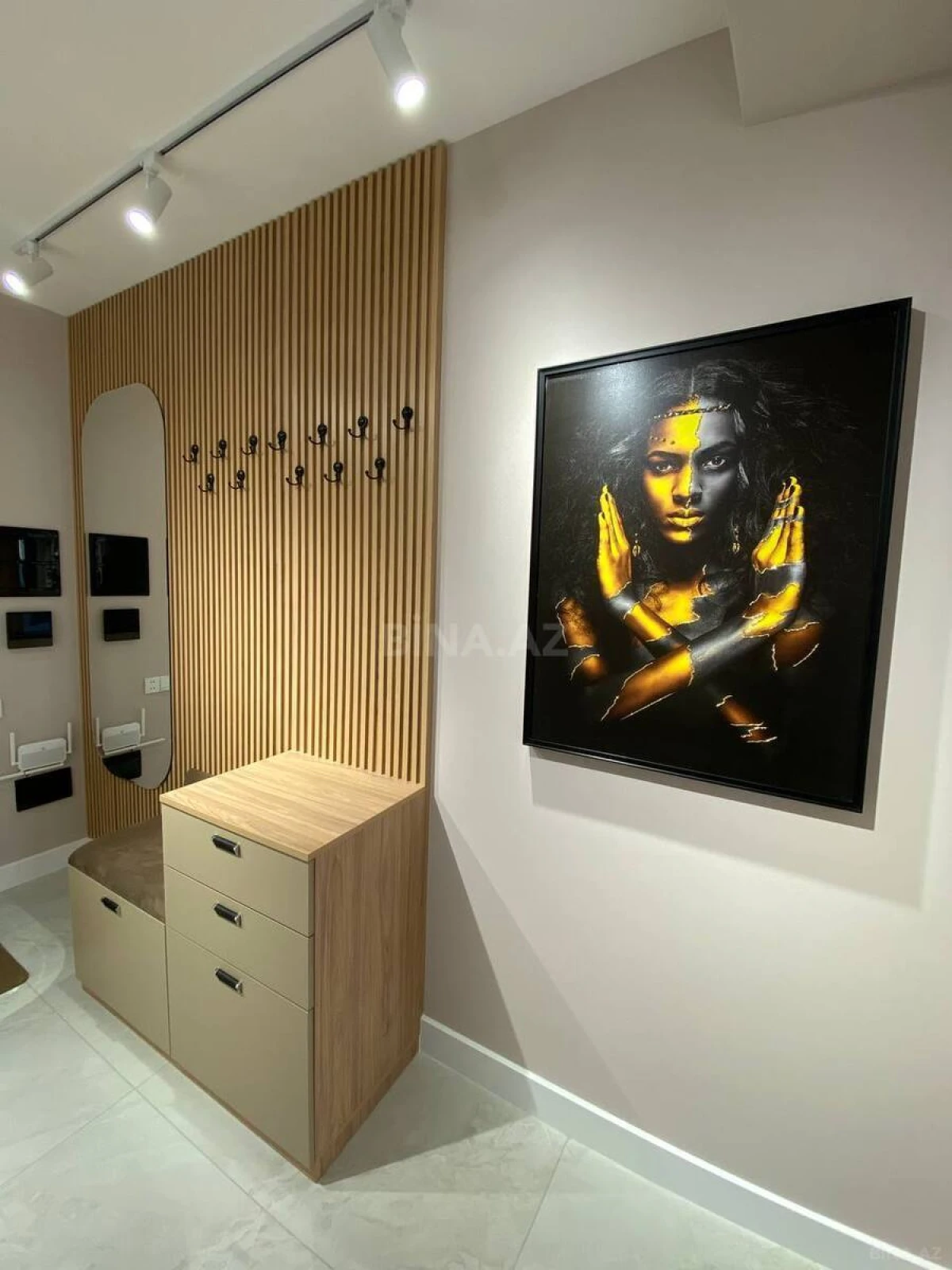 Kirayə verilir 2 otaqlı mənzil 80 m²