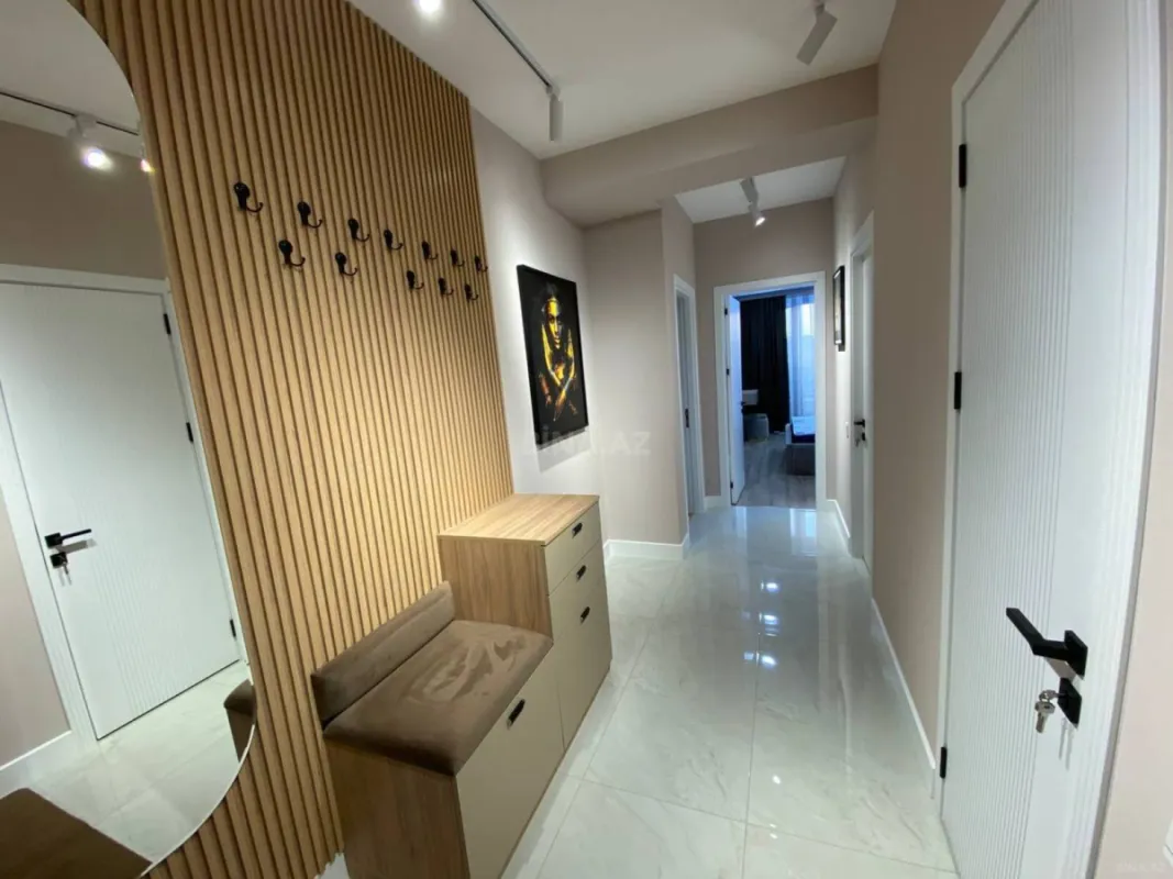 Kirayə verilir 2 otaqlı mənzil 80 m²