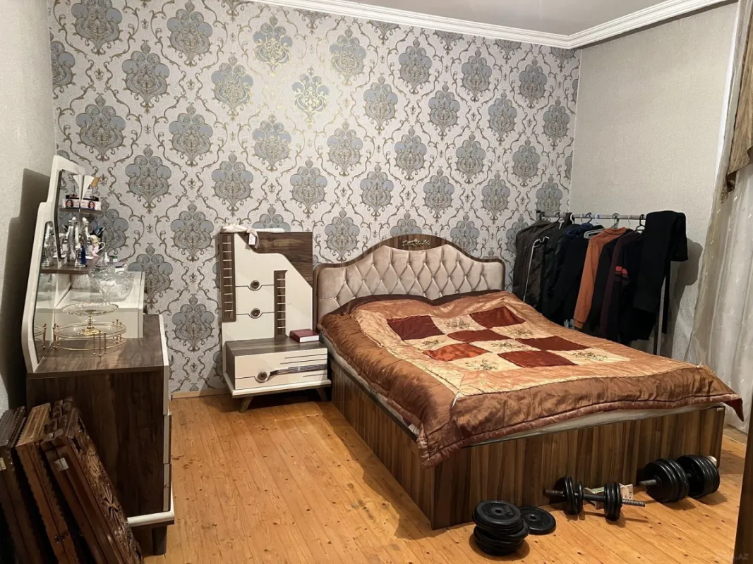 Satılır 3 otaqlı həyət evi 140 m²