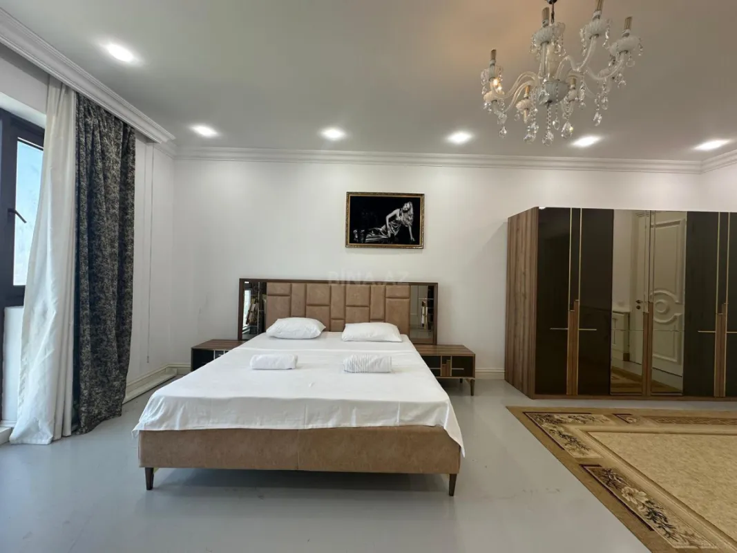 Kirayə verilir 4 otaqlı mənzil 268 m²