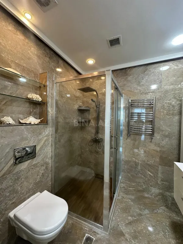 Kirayə verilir 4 otaqlı mənzil 268 m²