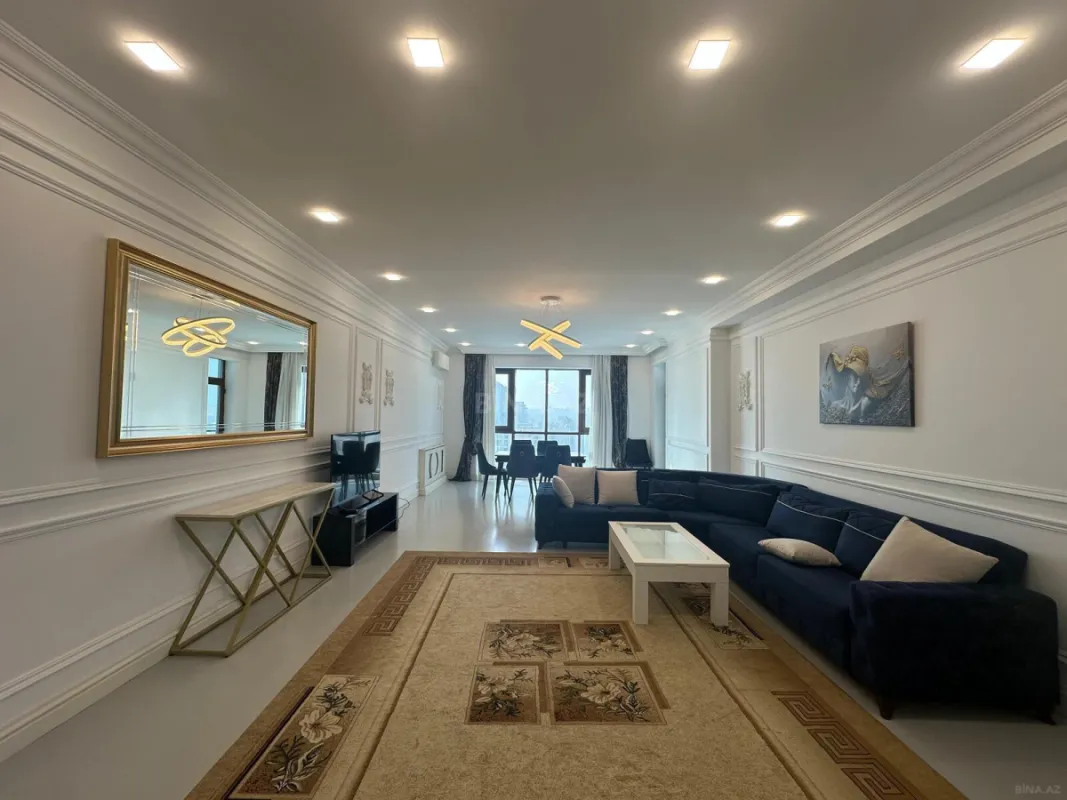 Kirayə verilir 4 otaqlı mənzil 268 m²