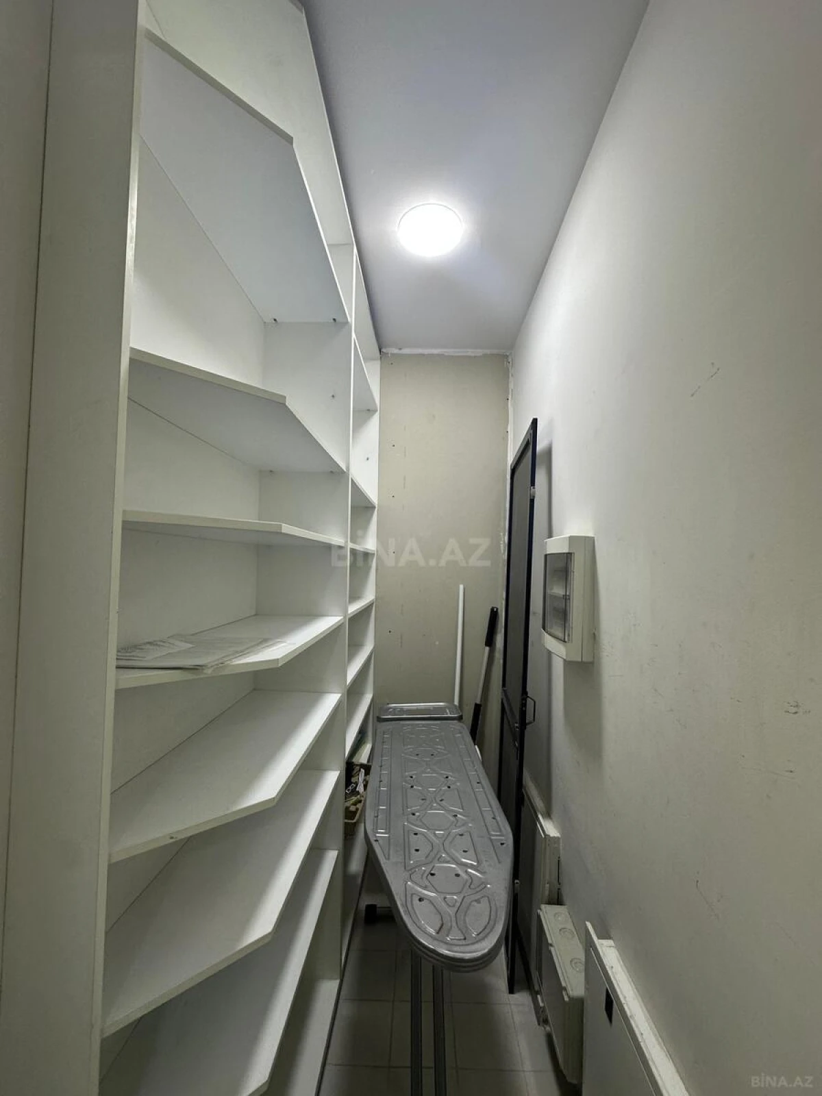 Kirayə verilir 4 otaqlı mənzil 268 m²