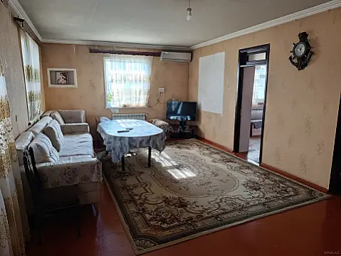 Satılır 4 otaqlı həyət evi 150 m²