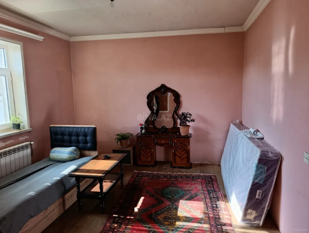 Satılır 4 otaqlı həyət evi 150 m²