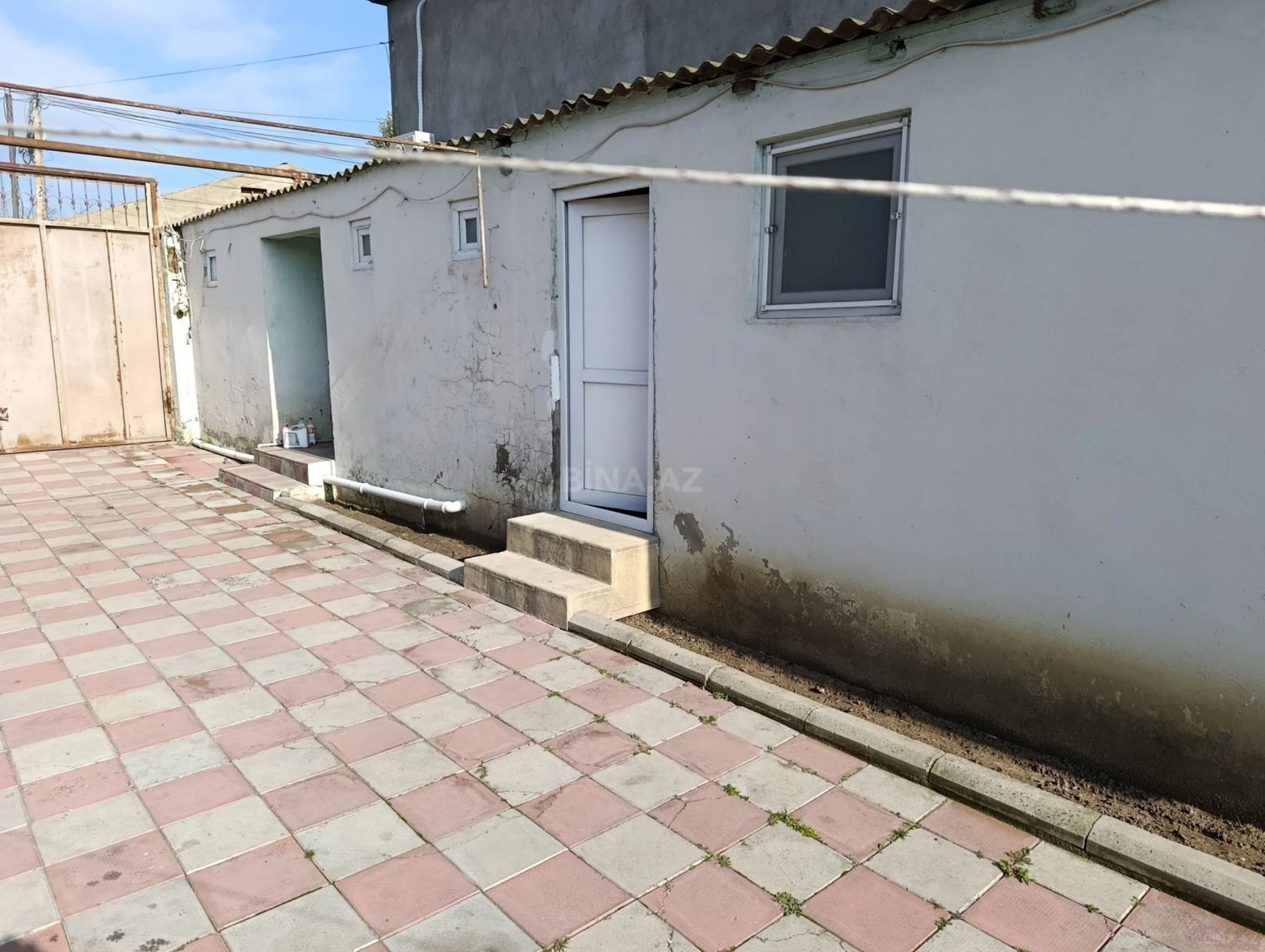 Satılır 4 otaqlı həyət evi 150 m²