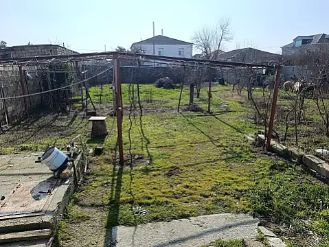 Satılır 4 otaqlı həyət evi 150 m²