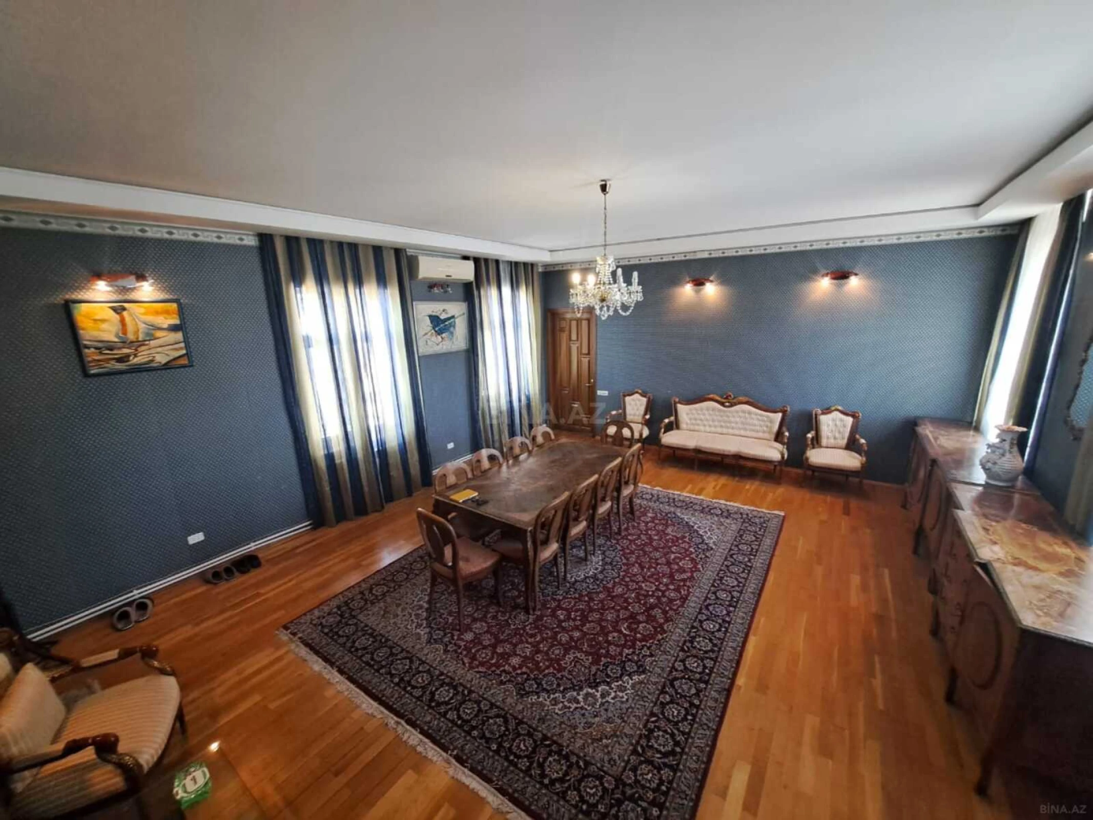 Kirayə verilir 4 otaqlı mənzil 160 m²