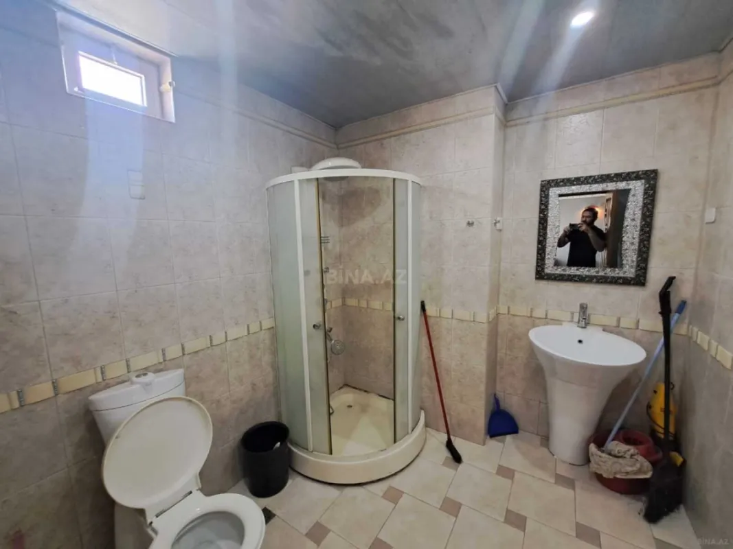 Kirayə verilir 4 otaqlı mənzil 160 m²