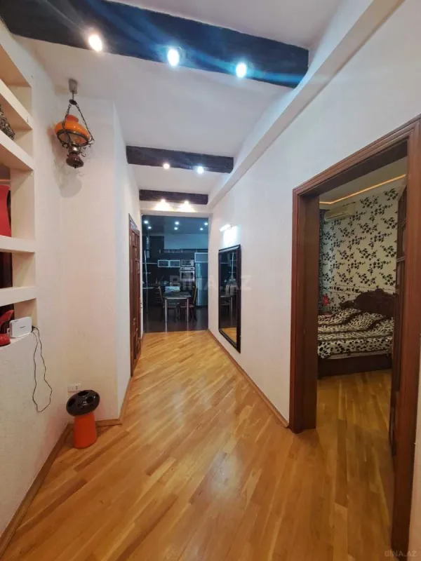 Kirayə verilir 4 otaqlı mənzil 160 m²