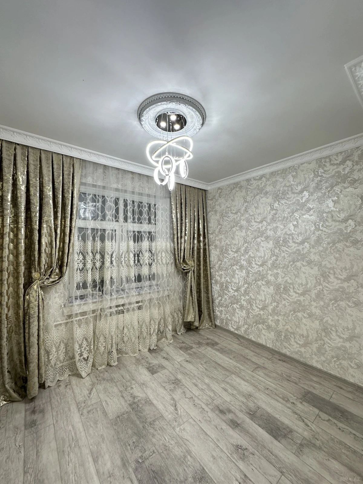 Satılır 3 otaqlı mənzil 60 m²