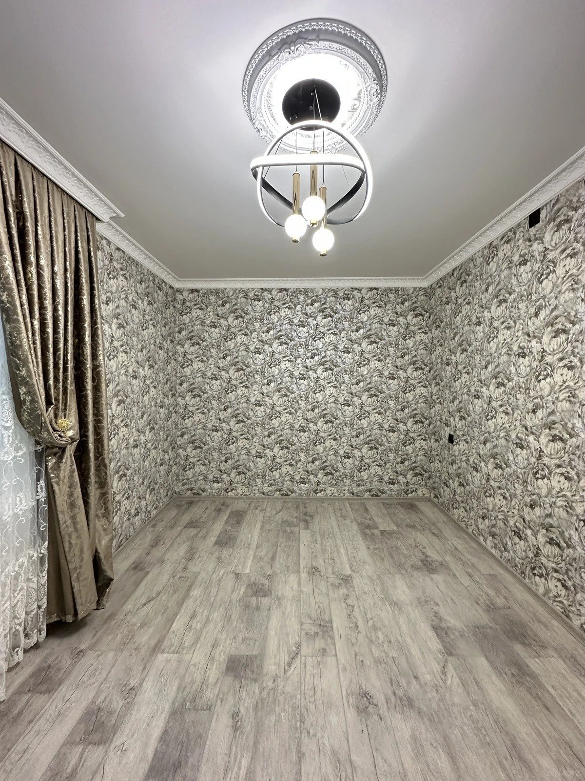 Satılır 3 otaqlı mənzil 60 m²