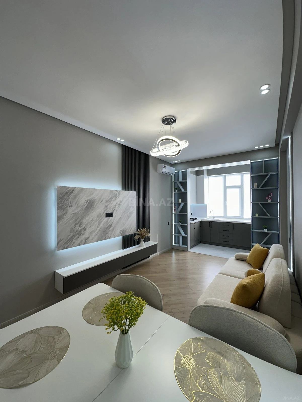 Satılır 2 otaqlı mənzil 55 m²