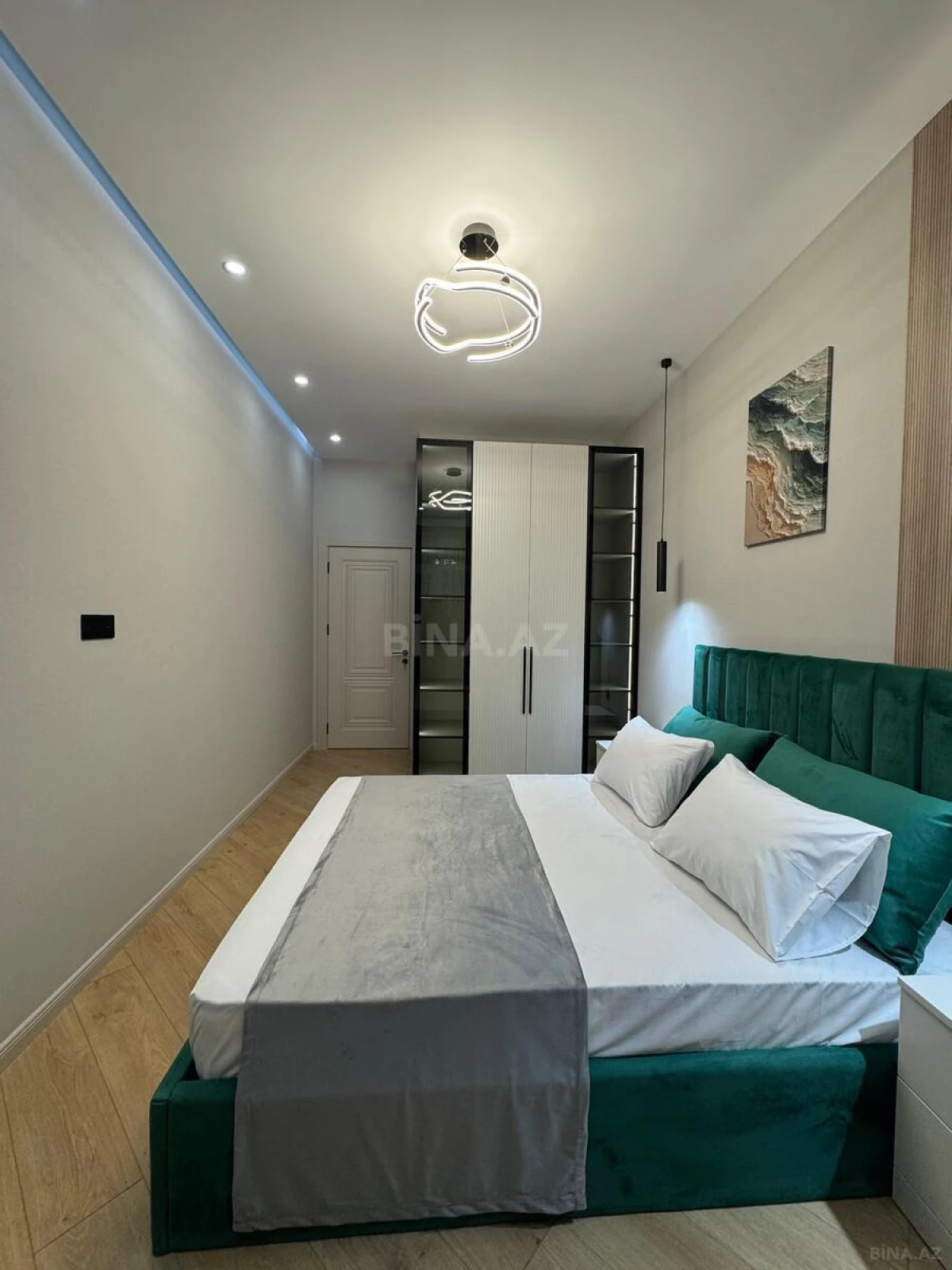 Satılır 2 otaqlı mənzil 55 m²