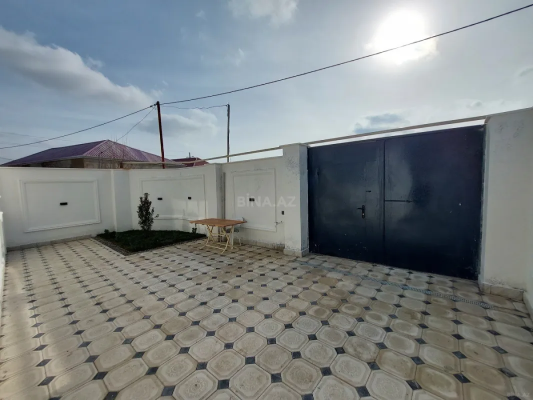 Satılır 3 otaqlı həyət evi 100 m²