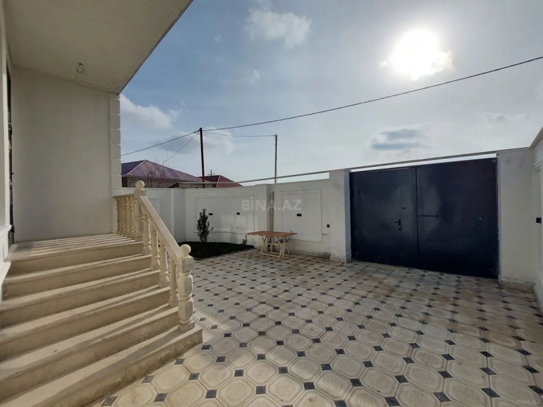 Satılır 3 otaqlı həyət evi 100 m²