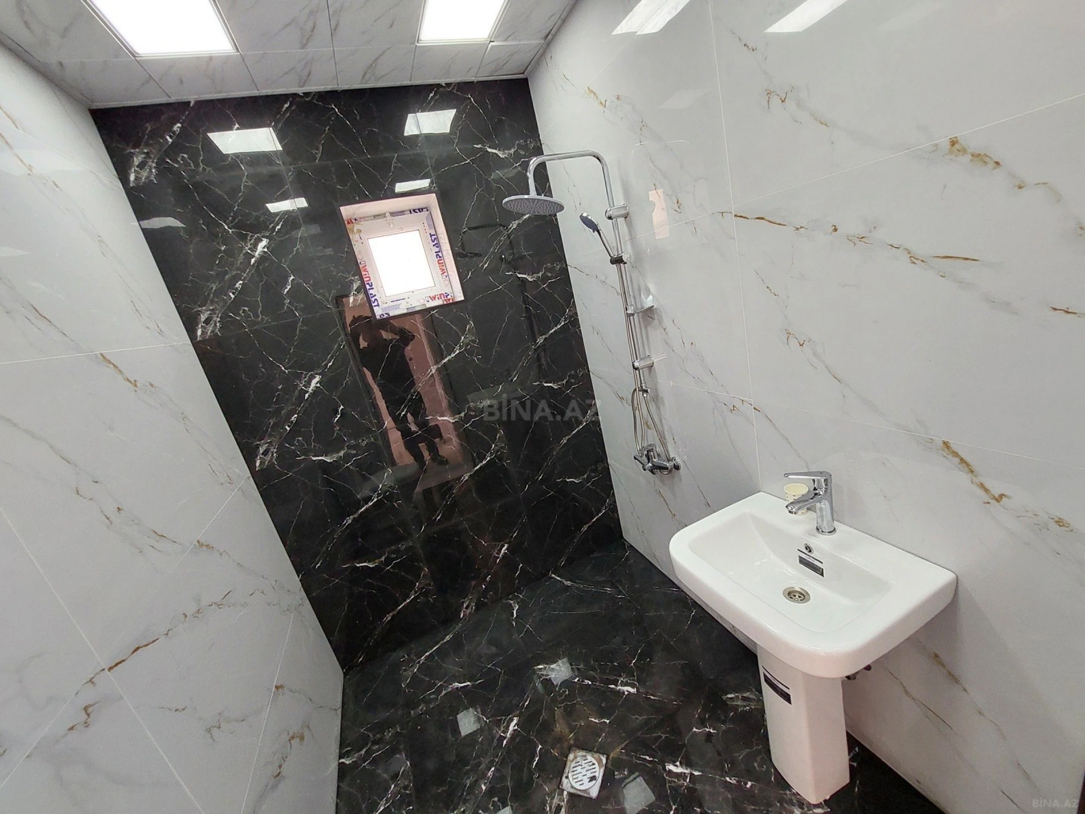 Satılır 3 otaqlı həyət evi 100 m²