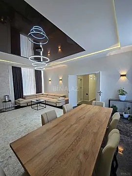 Satılır 3 otaqlı mənzil 464 m²