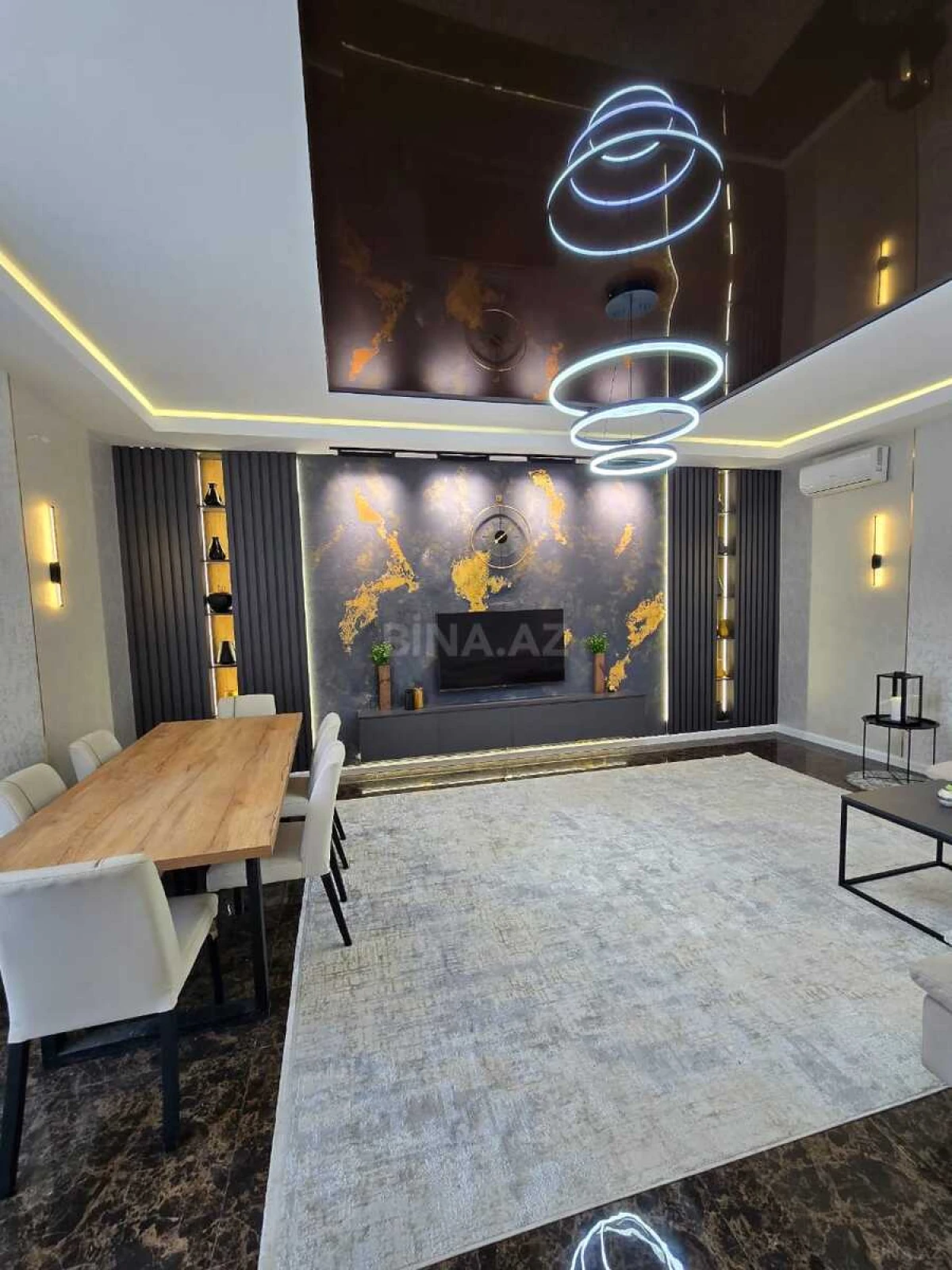 Satılır 3 otaqlı mənzil 464 m²
