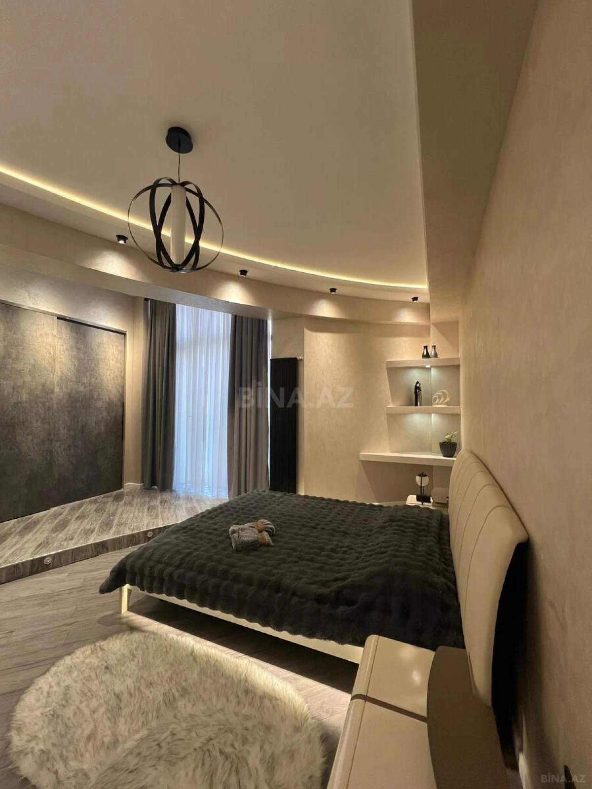 Satılır 3 otaqlı mənzil 464 m²
