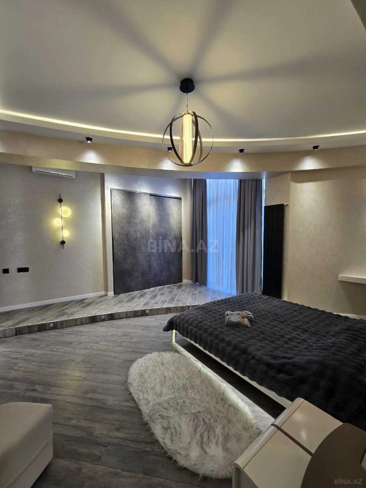 Satılır 3 otaqlı mənzil 464 m²