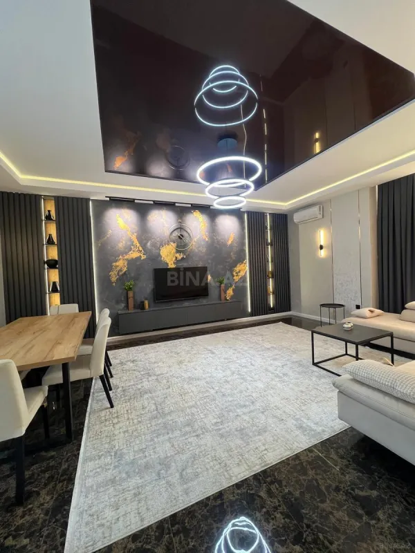Satılır 3 otaqlı mənzil 464 m²