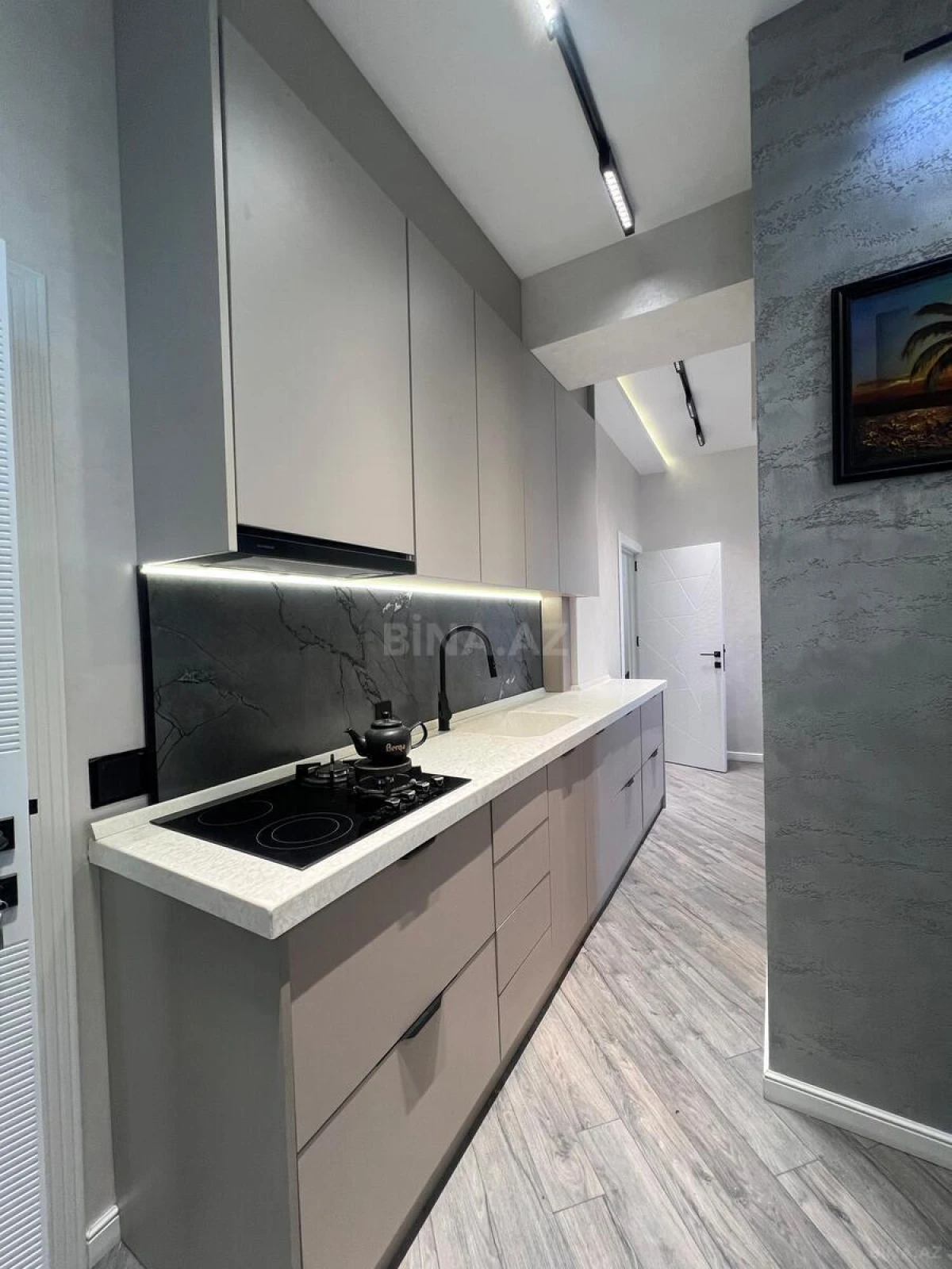 Satılır 3 otaqlı mənzil 464 m²