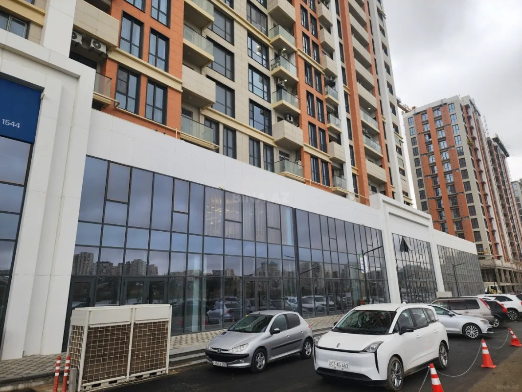 Kirayə verilir obyekt 380 m²