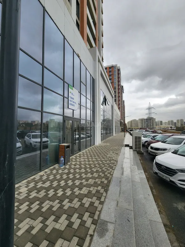 Kirayə verilir obyekt 380 m²