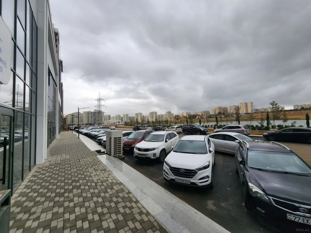 Kirayə verilir obyekt 380 m²