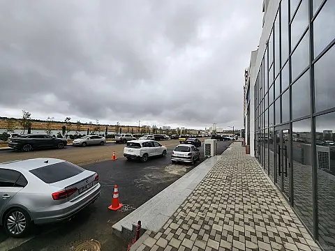 Kirayə verilir obyekt 380 m²