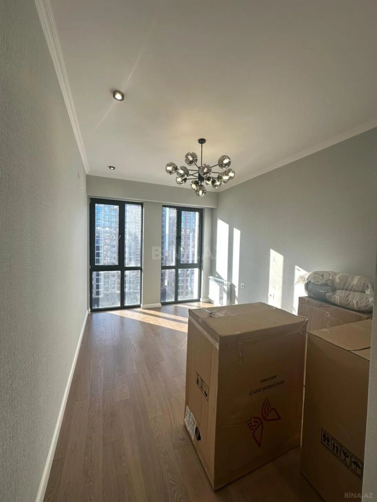 Satılır 4 otaqlı mənzil 120 m²