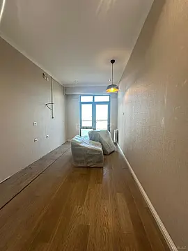 Satılır 4 otaqlı mənzil 120 m²