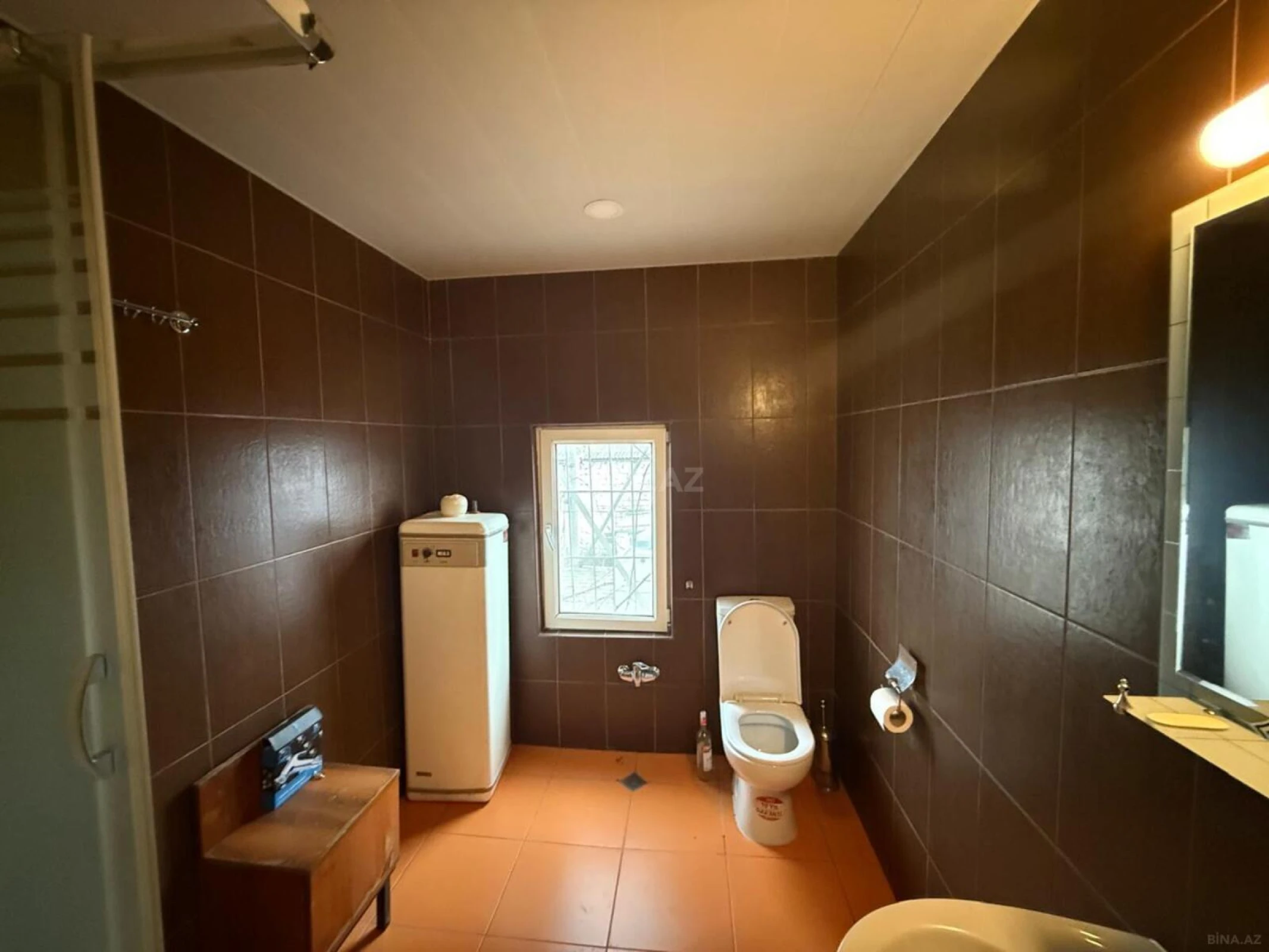 Satılır 5 otaqlı həyət evi 172 m²