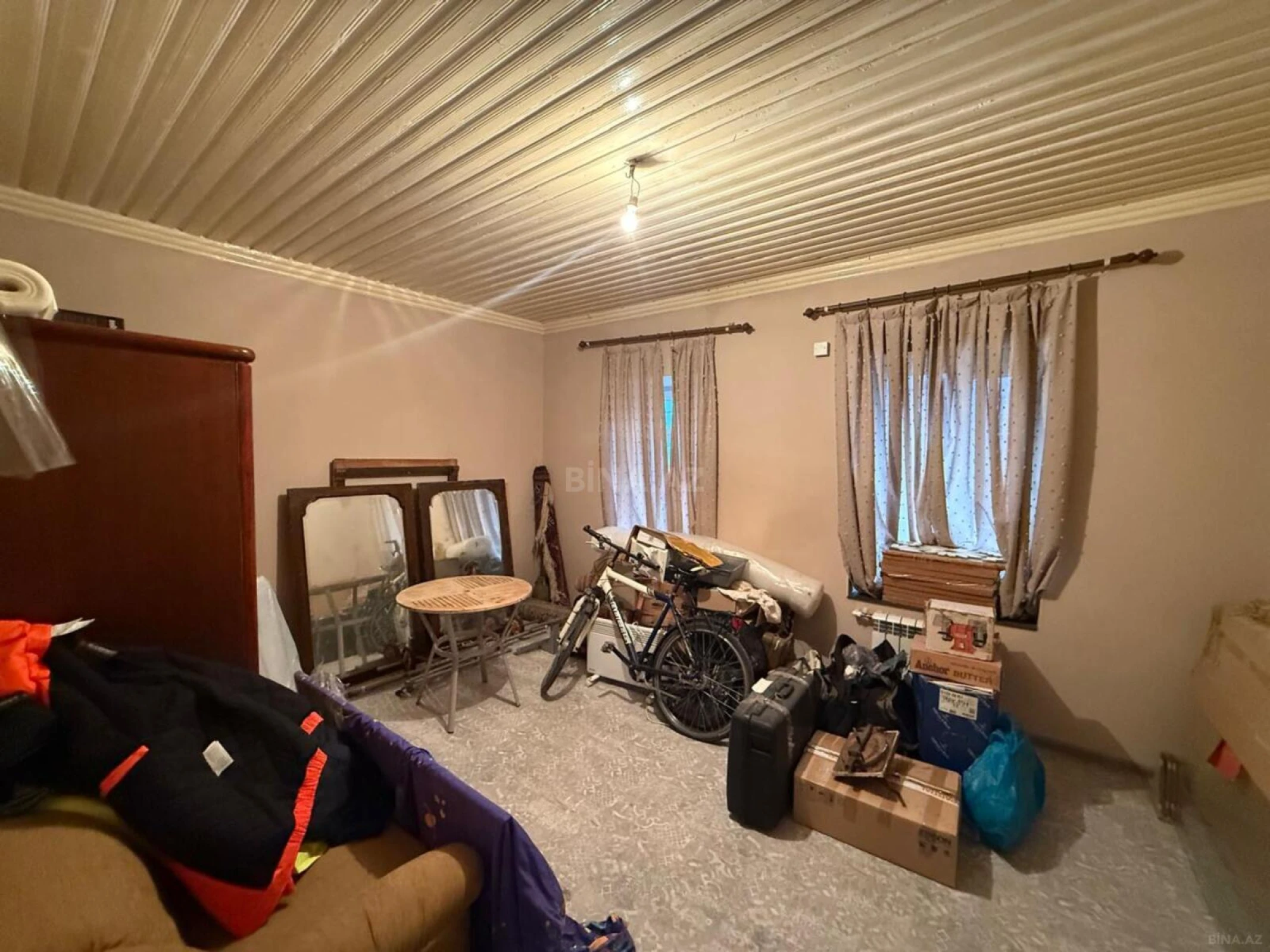 Satılır 5 otaqlı həyət evi 172 m²