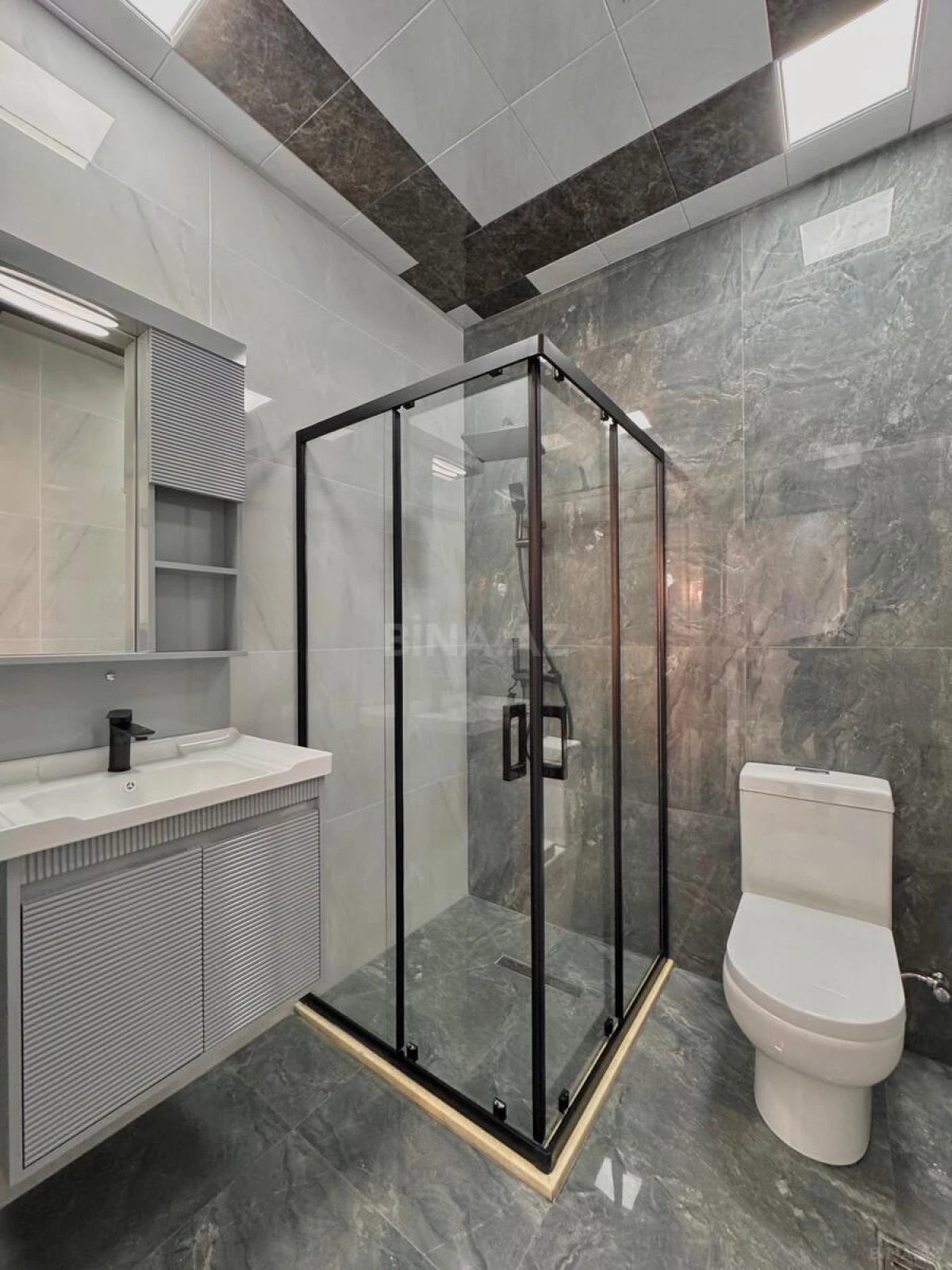 Satılır 4 otaqlı həyət evi 170 m²