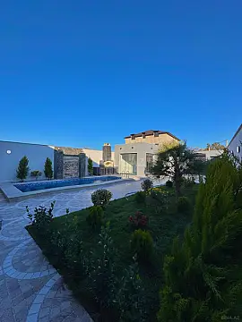 Satılır 4 otaqlı həyət evi 170 m²