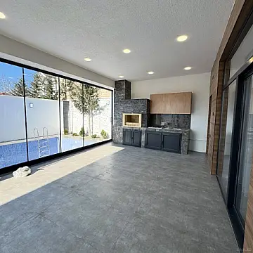 Satılır 4 otaqlı həyət evi 170 m²