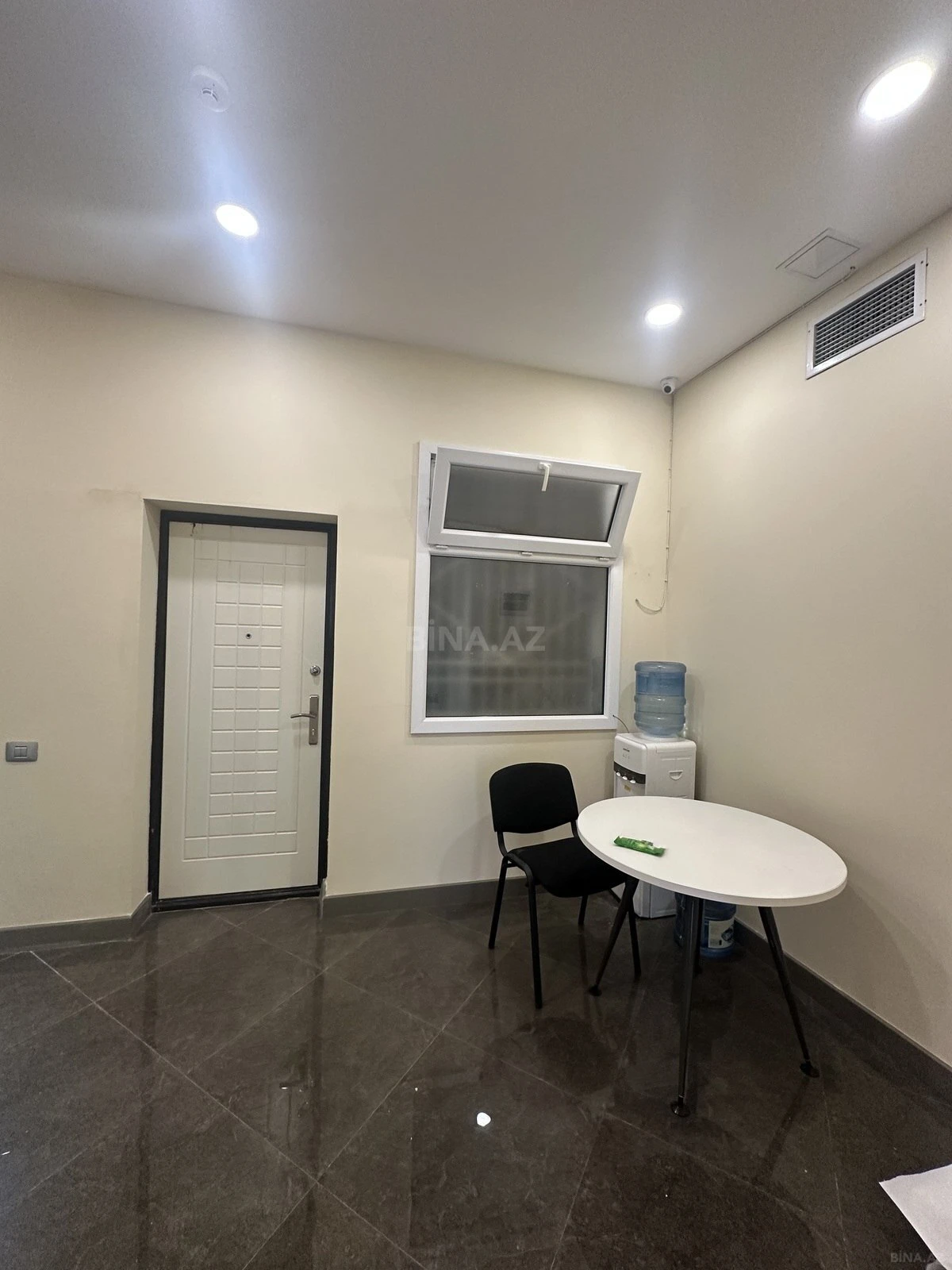 Kirayə verilir obyekt 50 m²