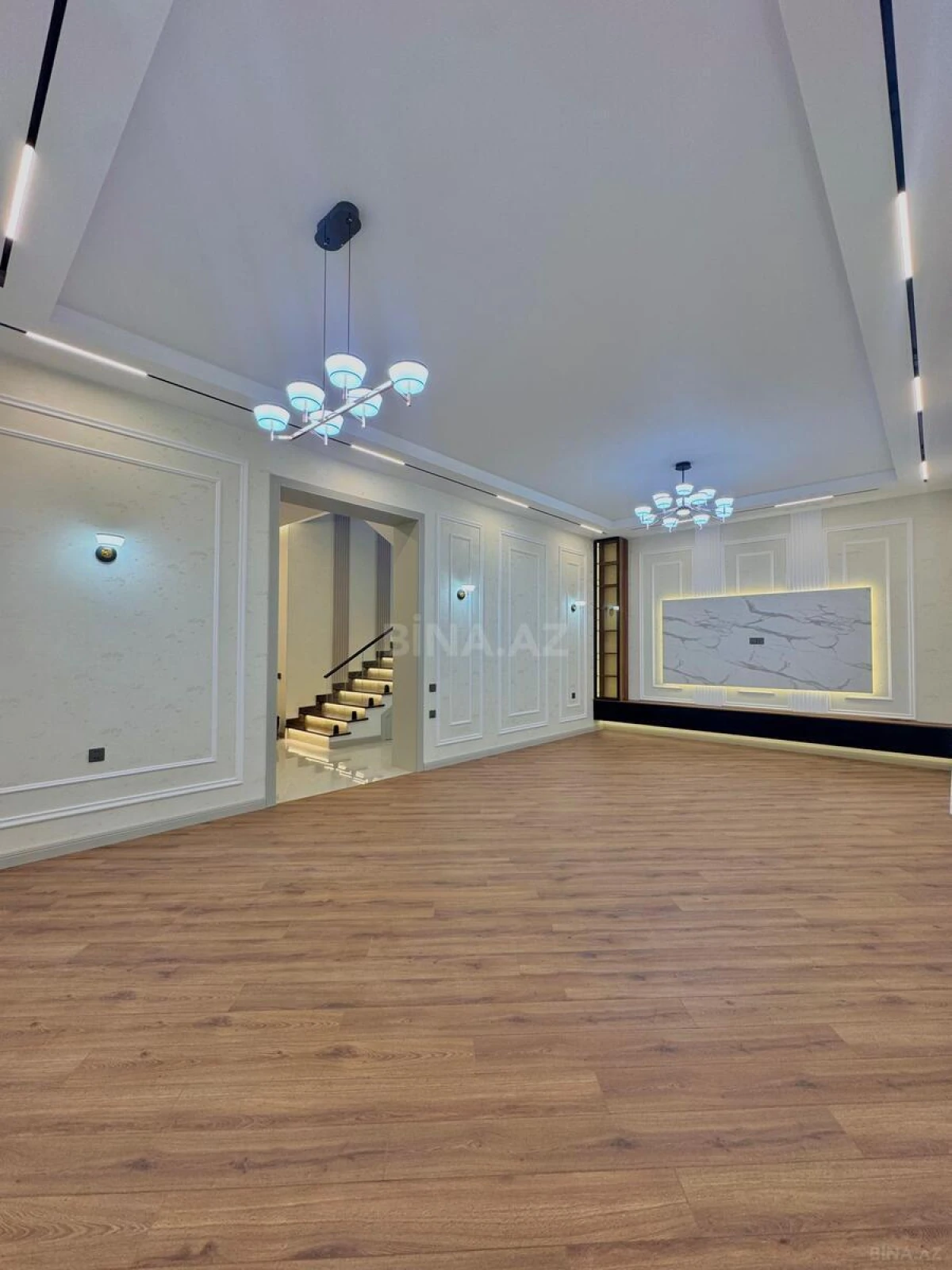 Satılır 5 otaqlı həyət evi 280 m²