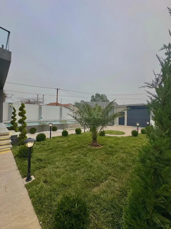 Satılır 5 otaqlı həyət evi 280 m²