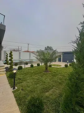 Satılır 5 otaqlı həyət evi 280 m²