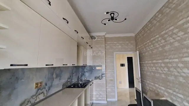 Satılır 3 otaqlı mənzil 91 m²