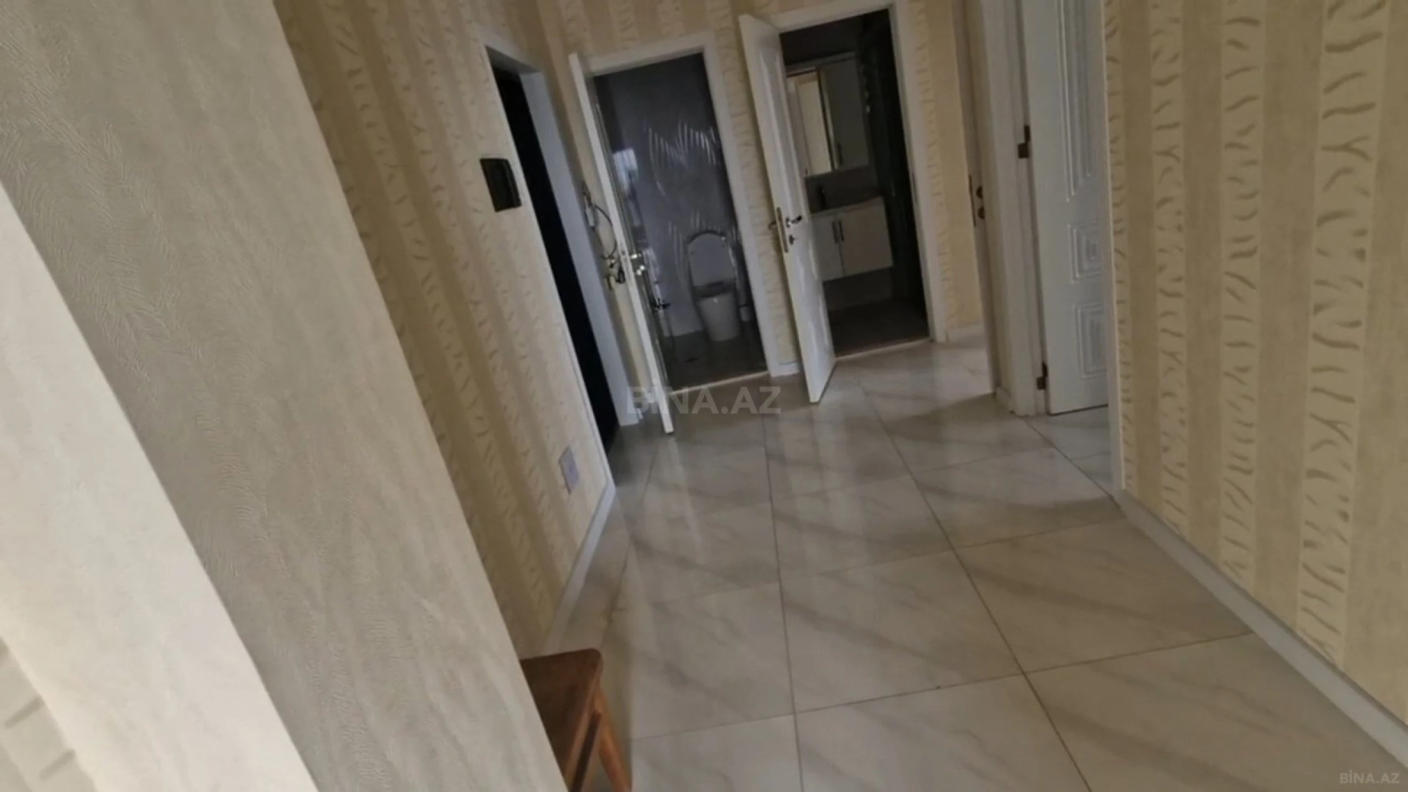 Satılır 3 otaqlı mənzil 91 m²